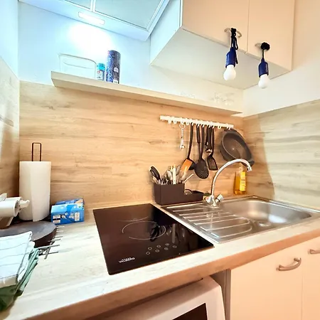 شقة Cozy Just Steps From Train Station *