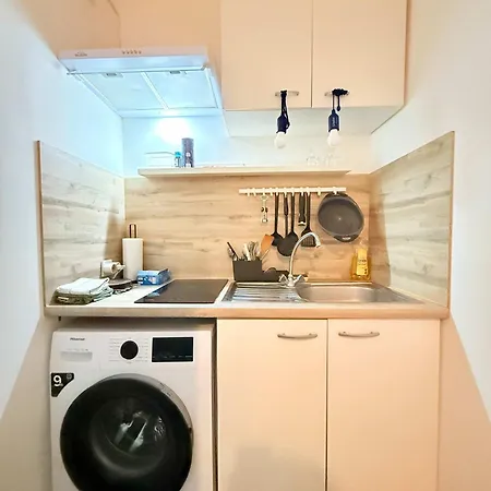 Cozy Just Steps From Train Station لوكسمبورغ
