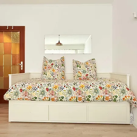 Cozy Just Steps From Train Station * لوكسمبورغ